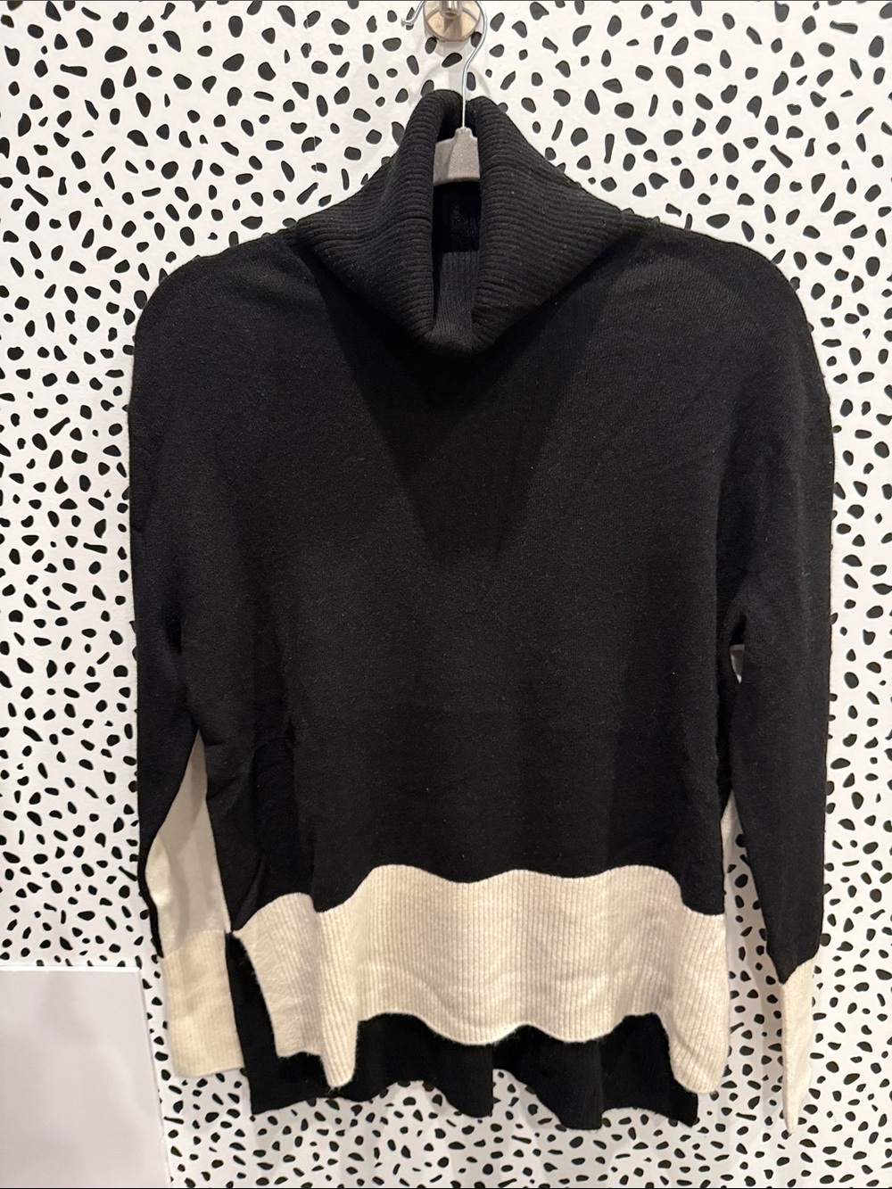 Summersalt Black Cream Turtleneck Colorblock Sweater - Women Wool Cashmere tunic